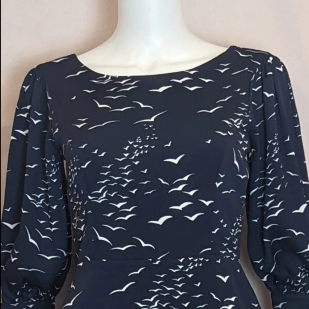 BCBGeneration Navy and White Birds Print Half Tie Sleeve V Back Mini Dress 4